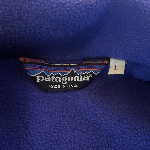 Patagonia Black Bomber Jacket with Purple fleece Lining. For snow, rain and cold - Picture 2 of 16